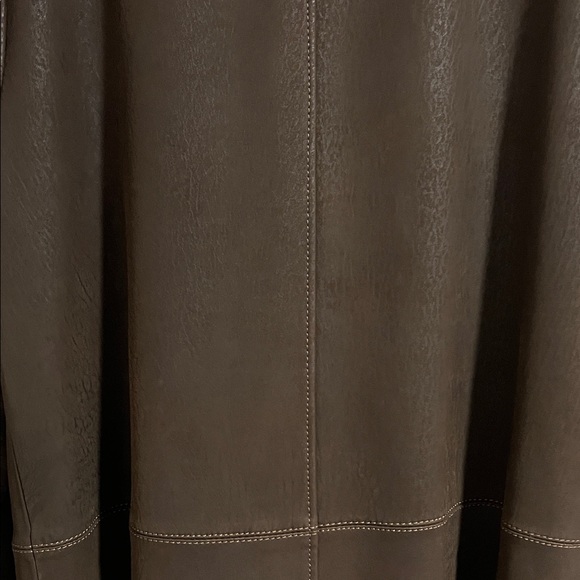 Danier Brown Leather Men's Coat - Picture 13 of 16